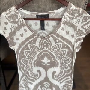 INC International Concepts Women's Taupe and White Short Sleeve Top